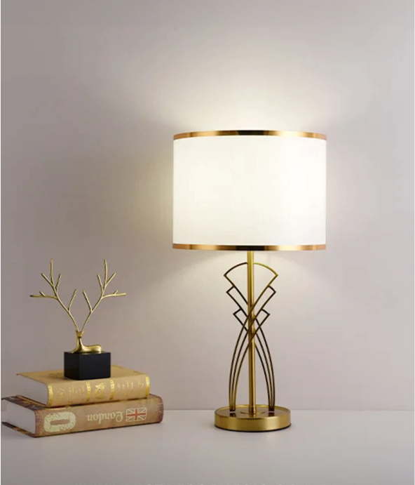 Abajur Cidonia Moderno Dourado com Cúpula Branca Para Sala de Estar, Quartos, Cabeceira de Cama, Escritório e Escrivaninha